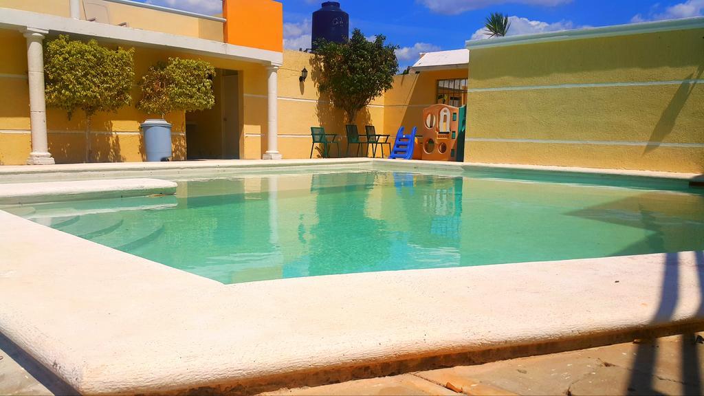 Hotel El Marques Merida Bagian luar foto
