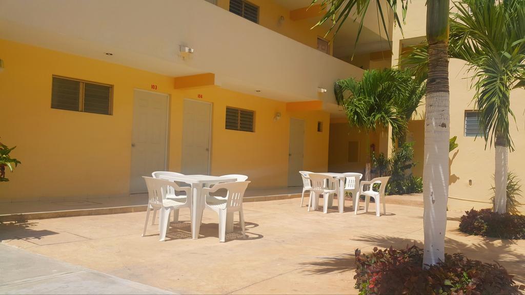 Hotel El Marques Merida Bagian luar foto