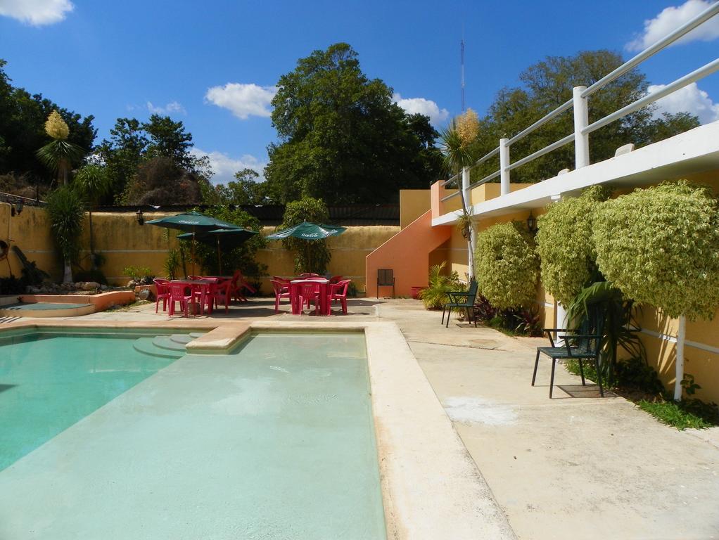 Hotel El Marques Merida Bagian luar foto
