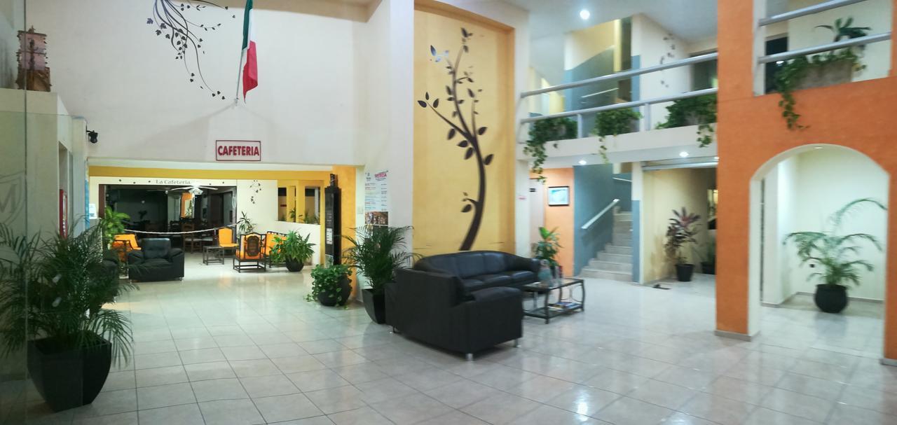 Hotel El Marques Merida Bagian luar foto